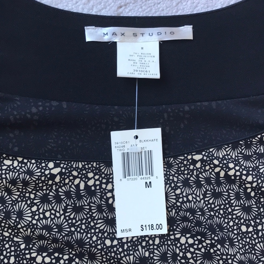 Max Studio Top - new with tags - Picture 6 of 8
